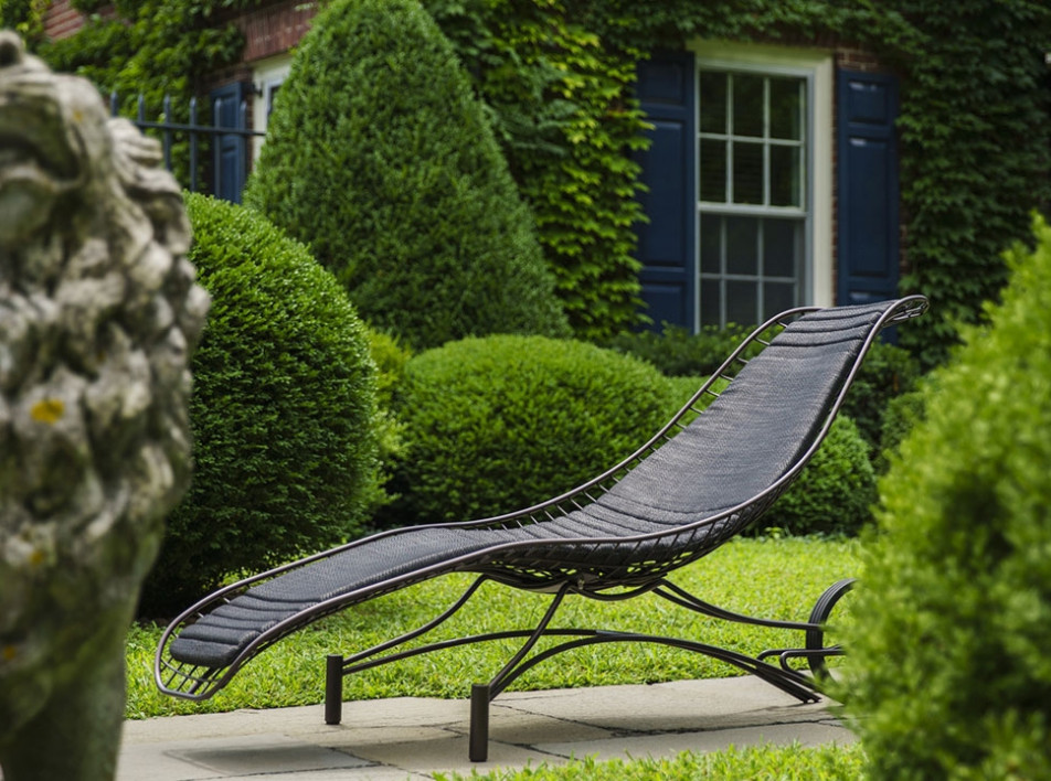 Holly Hunt перевыпустили коллекцию уличной мебели Владимира Кагана