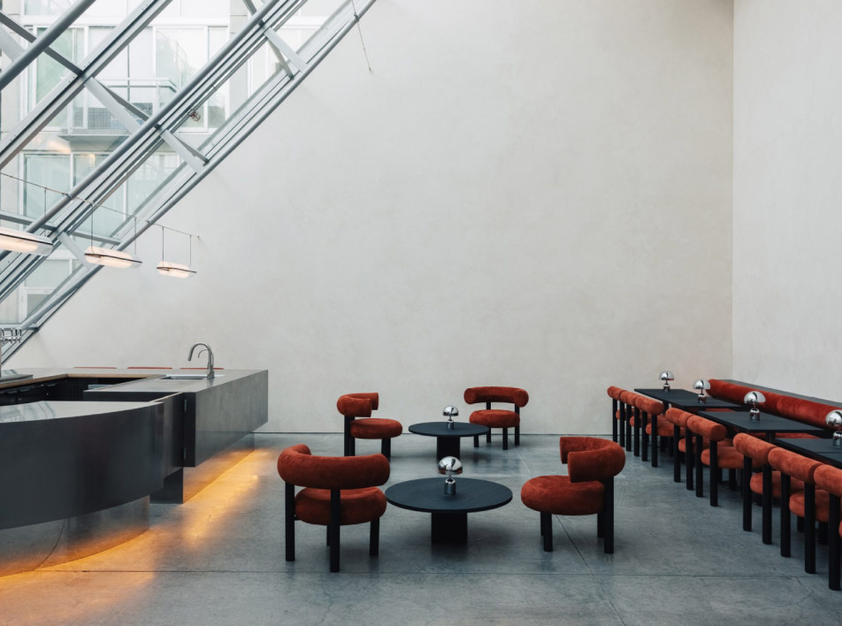 Кафе и бар в здании по проекту Артура Эриксона: проект SML Studio Architecture