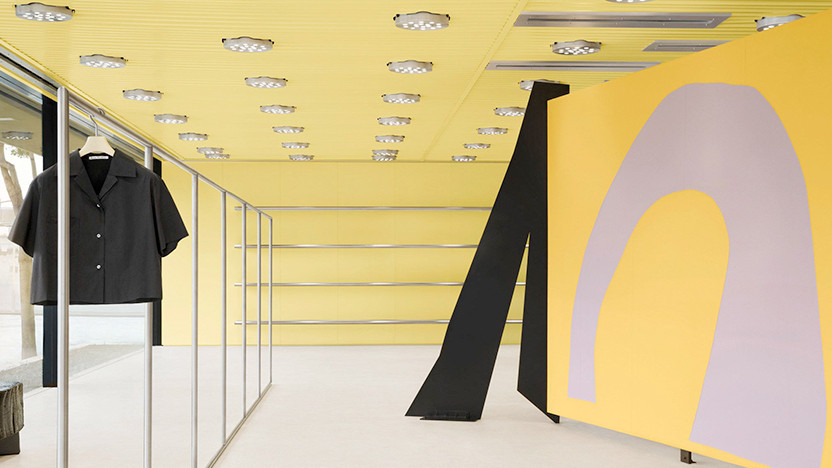 Geoff Crowther Architects: цвет и дизайн в бутике Acne Studios