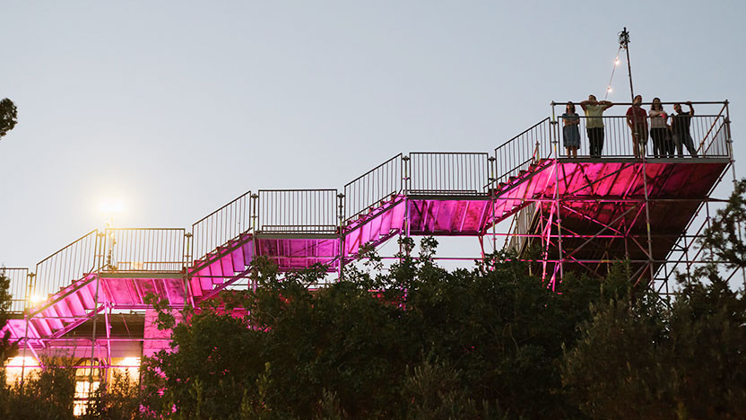 HQ Architects: розовая лестница в Иерусалиме