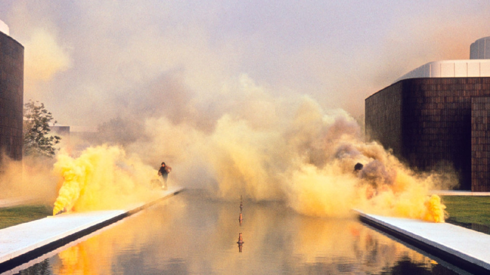 Джуди Чикаго: скульптура из дыма в дополненной реальности