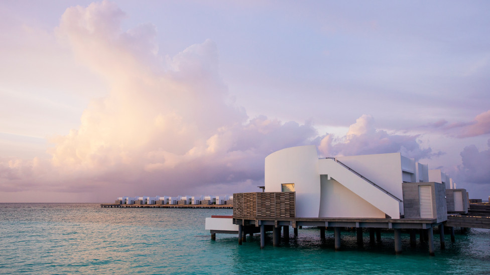 Jumeirah Maldives: современная архитектура на атолле в Индийском океане