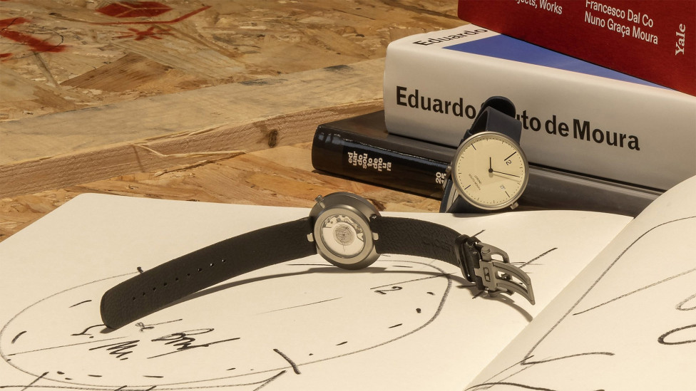 Тренды 2024/2025: часы с повернутым циферблатом Эдуарду Соуту де Моуры