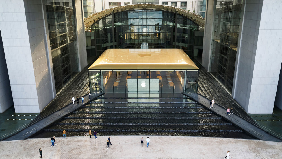 Foster + Partners: бутик Apple в Абу-Даби