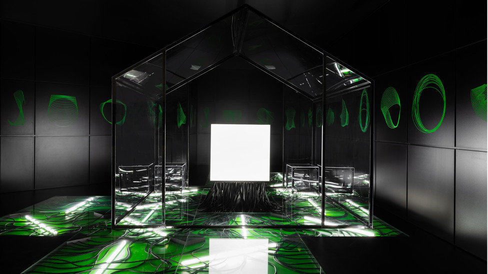 Приватность и манипуляции в цифровом мире: арт-инсталляция Рустэма Уразметова