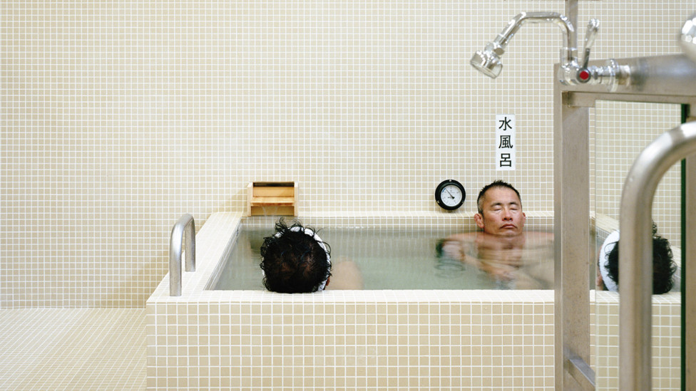 Schemata Architects: реконструкция бань в Токио
