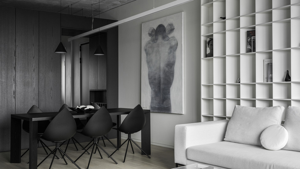 Фактурный минимализм: белая квартира по проекту бюро Le Atelier