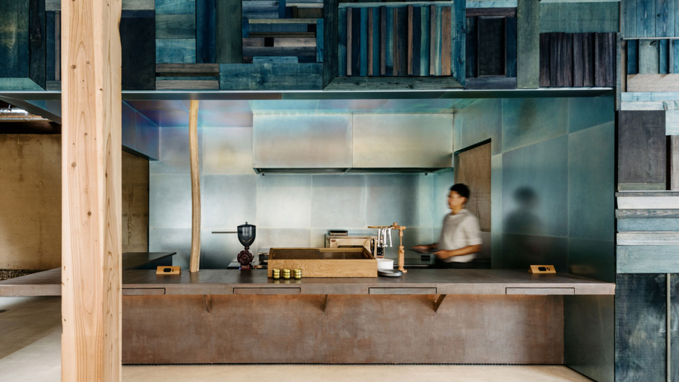 Kazuteru Matsumura Architects: гибридное кафе в Киото