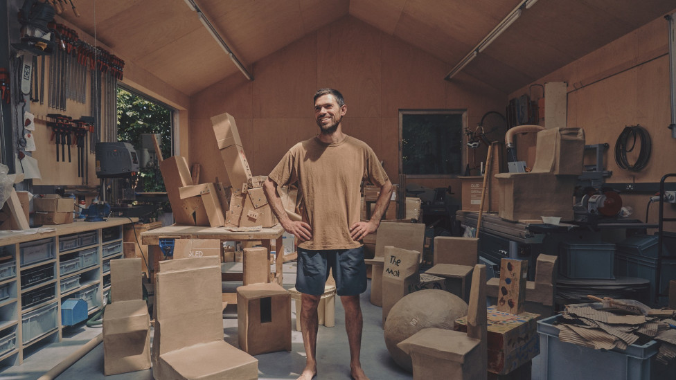 Макс Лэмб: мебель из упаковочного картона