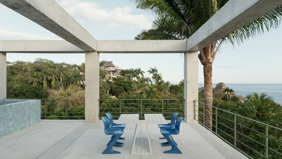 Обнаженный бетон: микро-отель в Мексике с видом на океан по проекту Hybrid и Palma