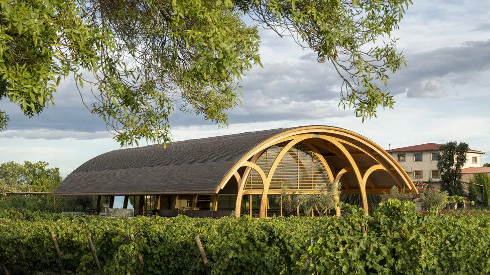 Foster + Partners реконструировали винодельню Bodegas Faustino