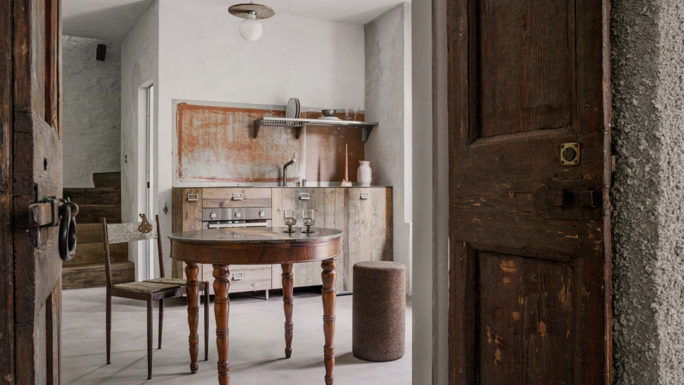 Новая жизнь исторического домика на озере Комо: проект Петра Григораша