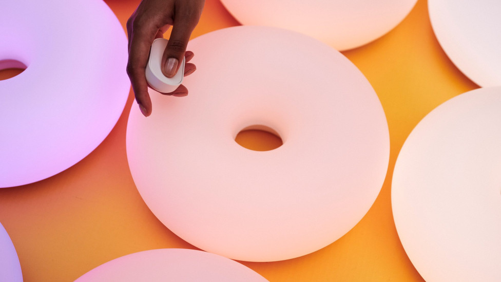 Новая версия лампы-пончика от IKEA и Сабин Марселиз